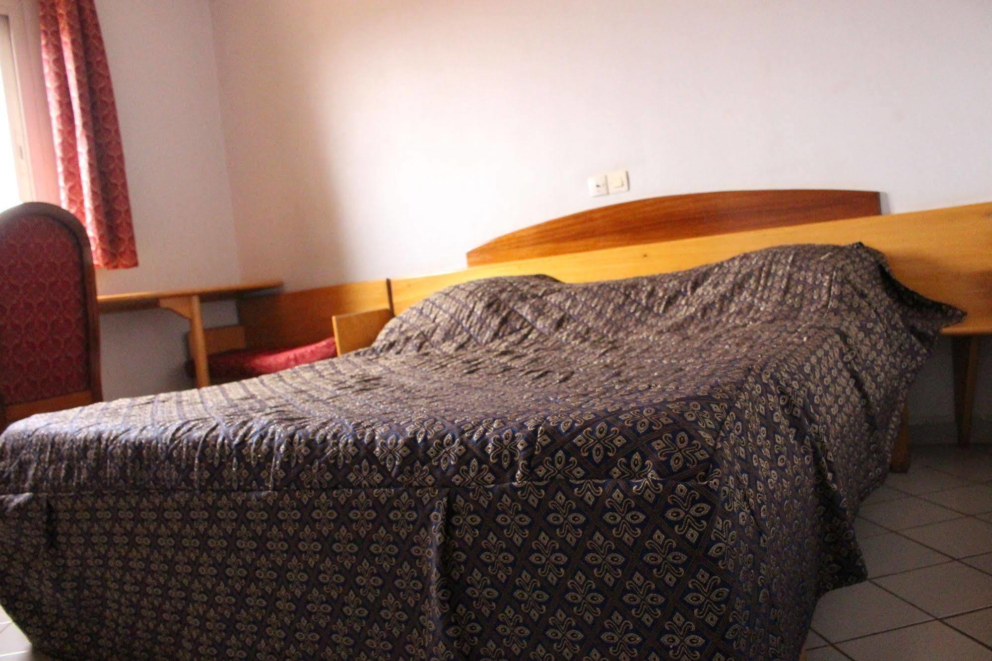 Hotel Altitel Bafoussam Dış mekan fotoğraf